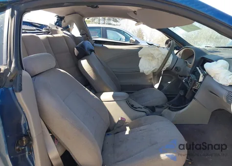 2000 Ford Mustang z USA, uszkodzony, nr VIN 1FAFP4041YF108979